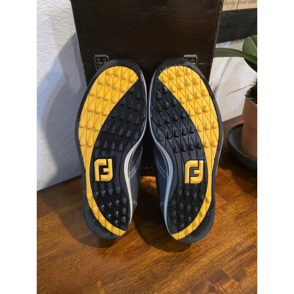 FOOTJOY CONTOUR SERIES SPIKELESS MEN'S 7.5M GOLF‎ SHOES  ~ 54263